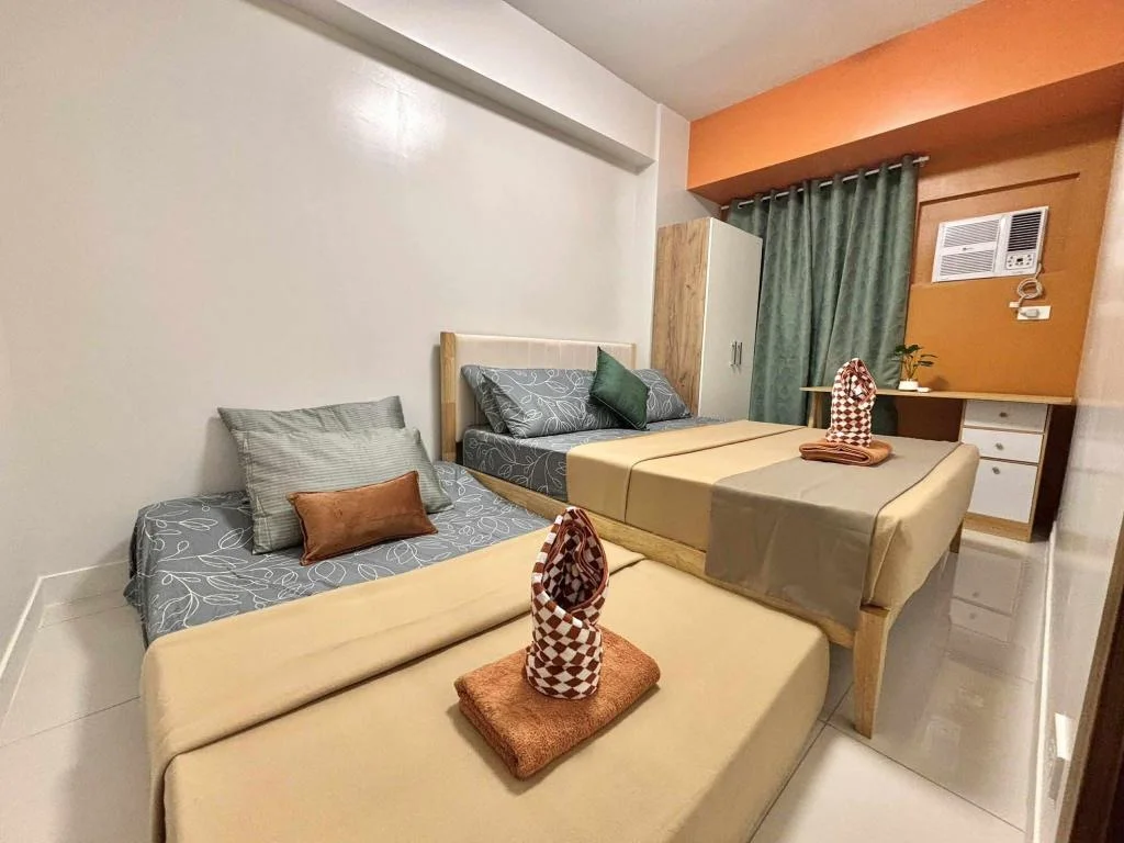 1 bedroom with balcony