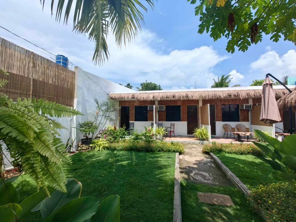 5R TOURIST INN & RESTAURANT