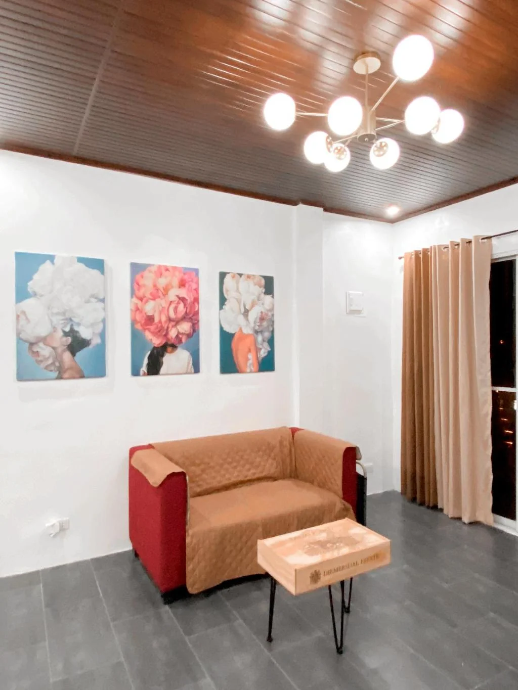 A charming-stylish 3BR-Home  w/Oceanview