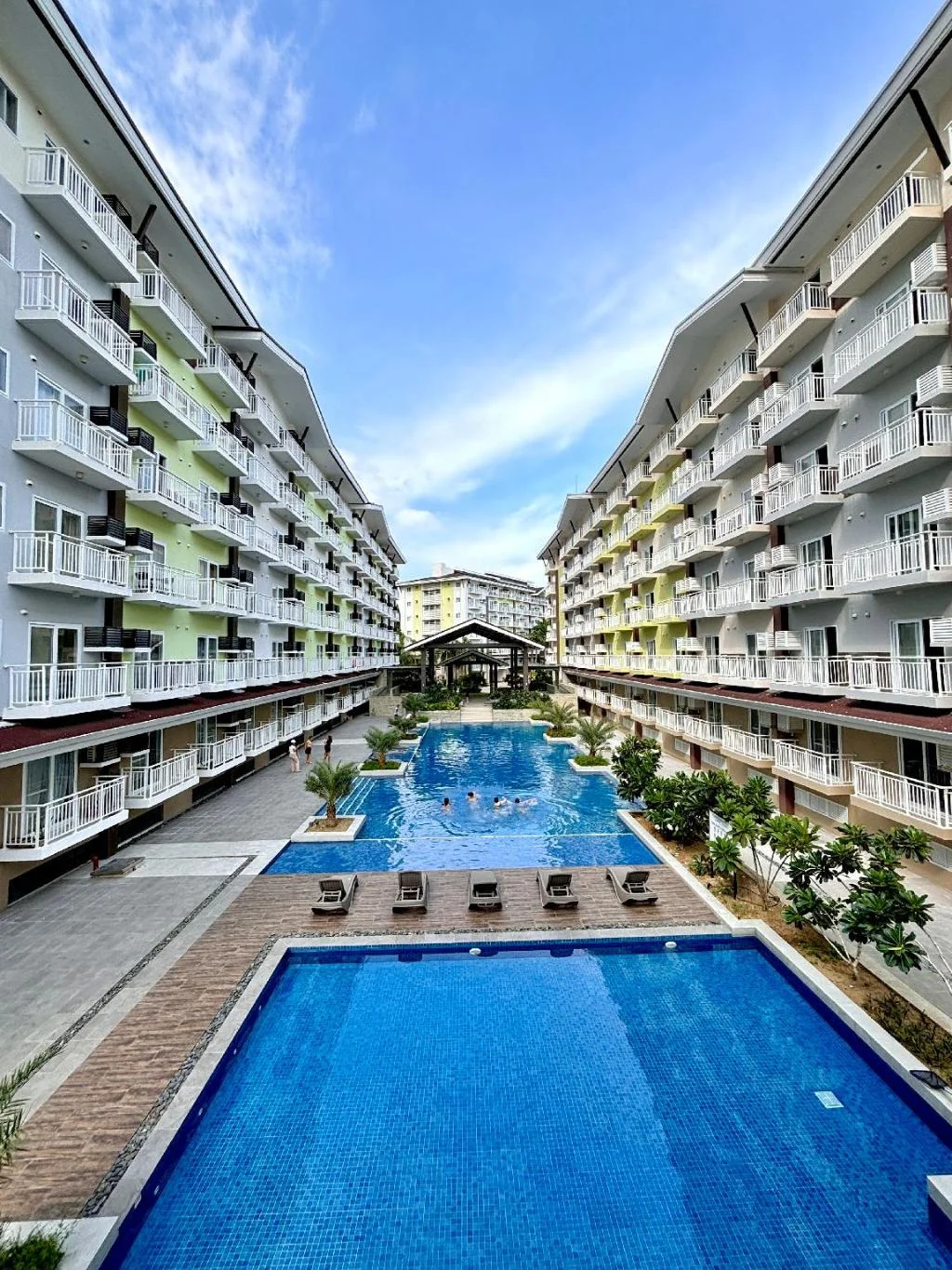 Amani Grand Cityscape Suite Mactan 