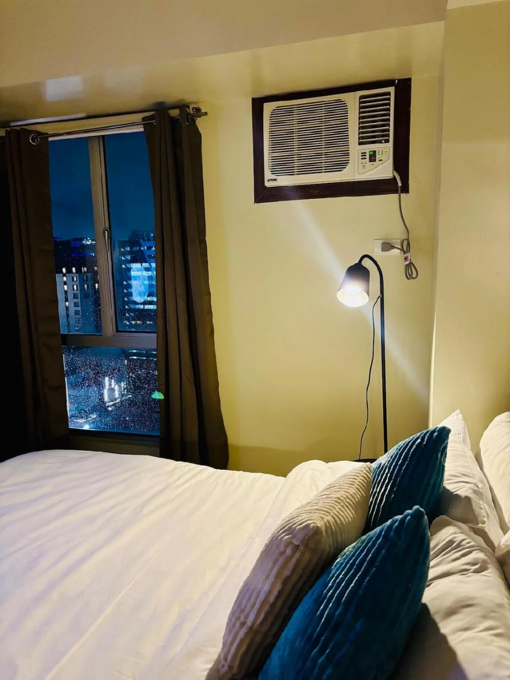 Casa Luna Avida Cebu IT Park | Near Sugbo Market