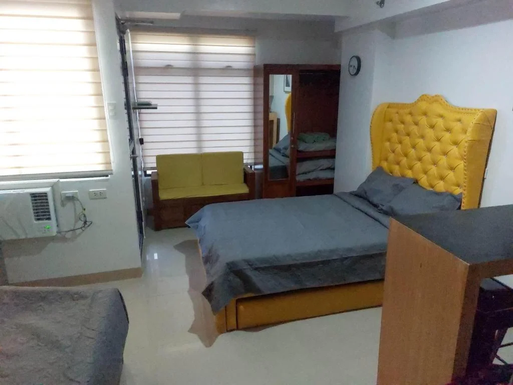 Comfy Condo near Ayala, SM City & IT Park