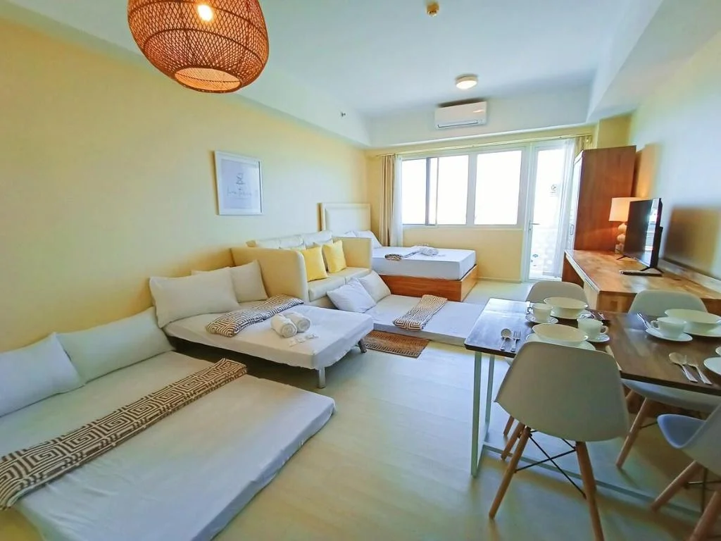 Cozy Studio in La Mirada 1001