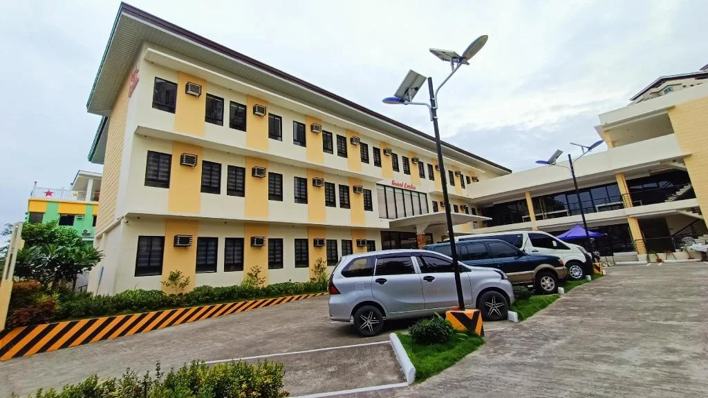 Grand Emilia Hotel 