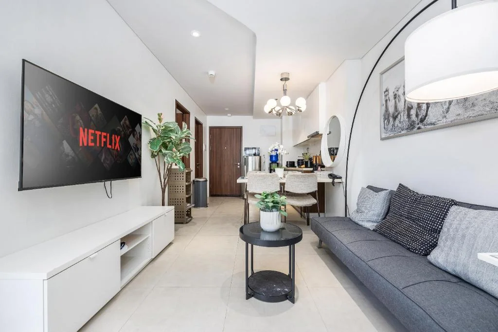 Group Comfort Suite Tambuli Residences 1-Bedroom Apartment 6 Guests by Dominik Pool Balcony Mactan