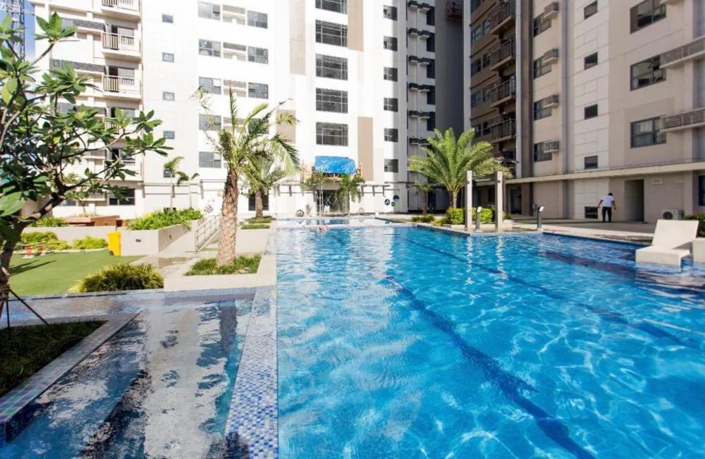 HORIZON101 a2 FREE POOL NEAR MALL  MANGO  SQUARE