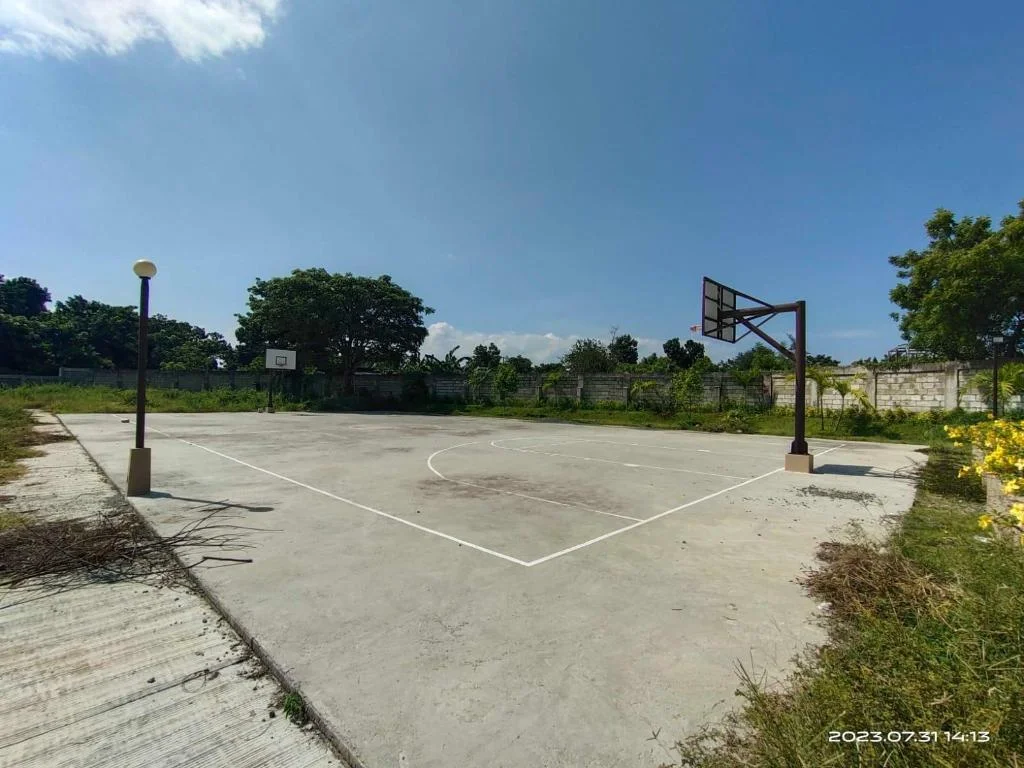 Nate&Athalia's Cityscape Condotel