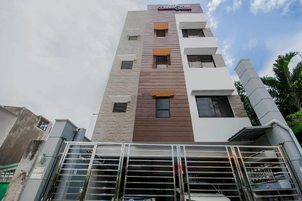 OYO 739 Cornerstone Manor