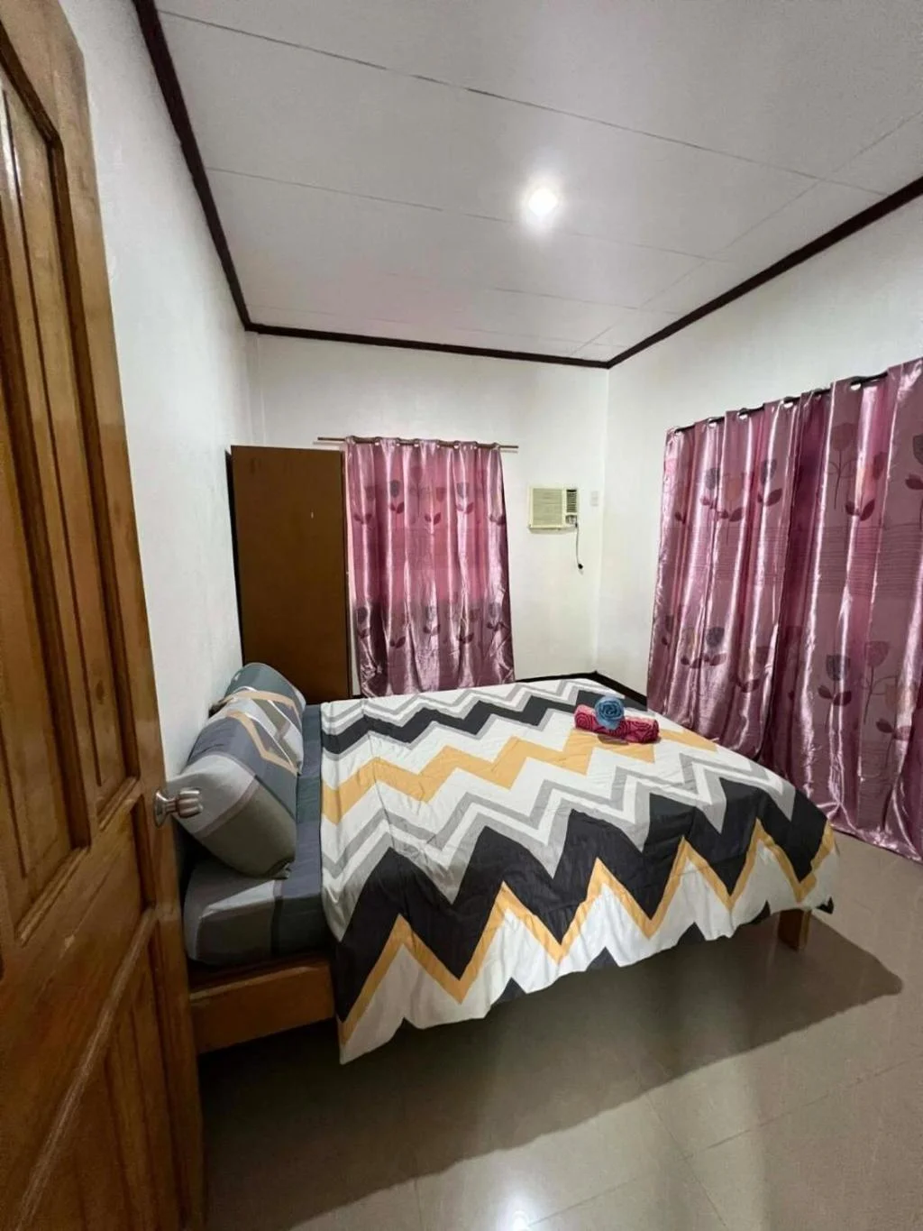 Private 2BR Villa 5 mins to Panagsama WiFi,Parking