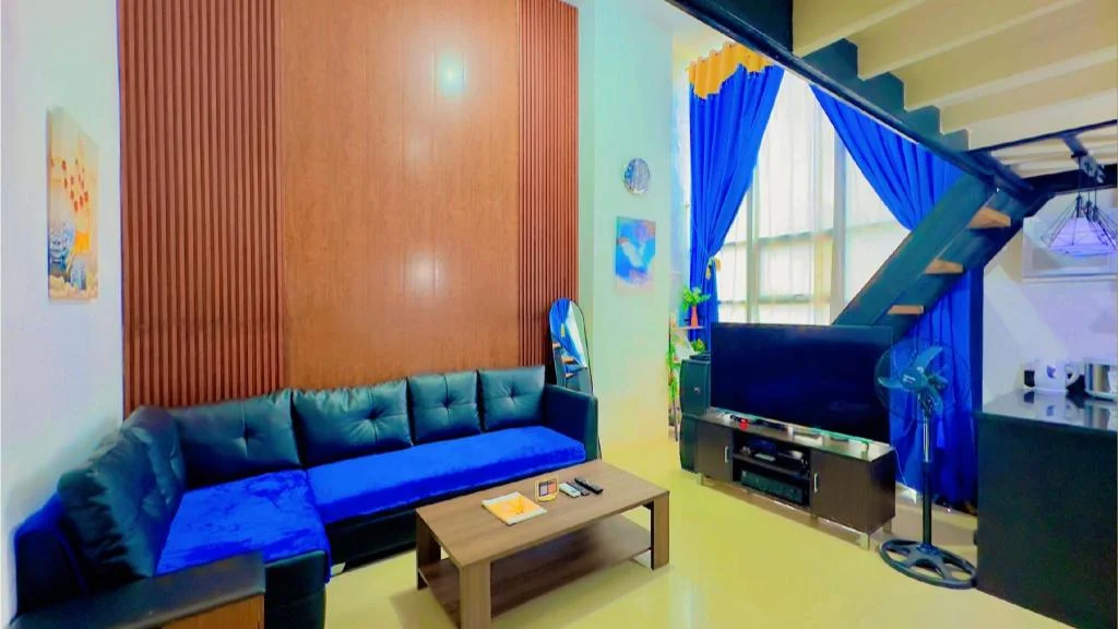 Special Big Loft Unit w/Fibreop Internet & Netflix