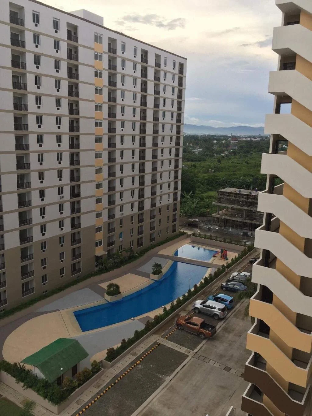 Studio Condo with Pool View
