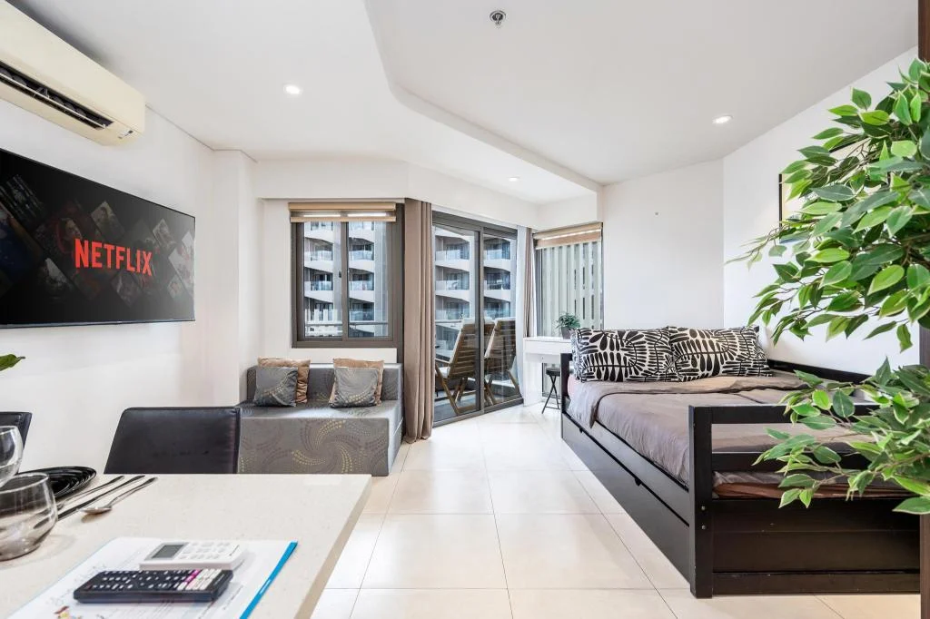 Studio for 5 at Tambuli Residences Garden View by Dominik Studio with Pool & Balcony in Mactan