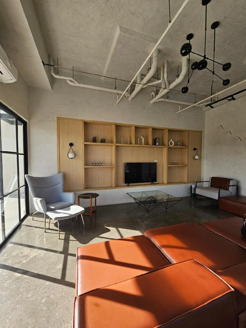 Thoughtful Stays @ The Median near IT Park