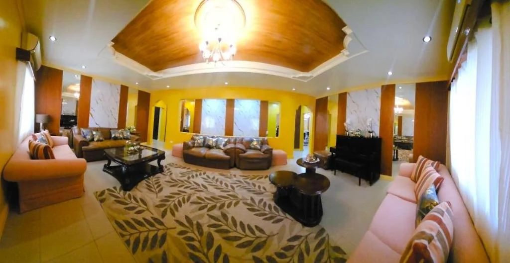 VillaVista Vacation House