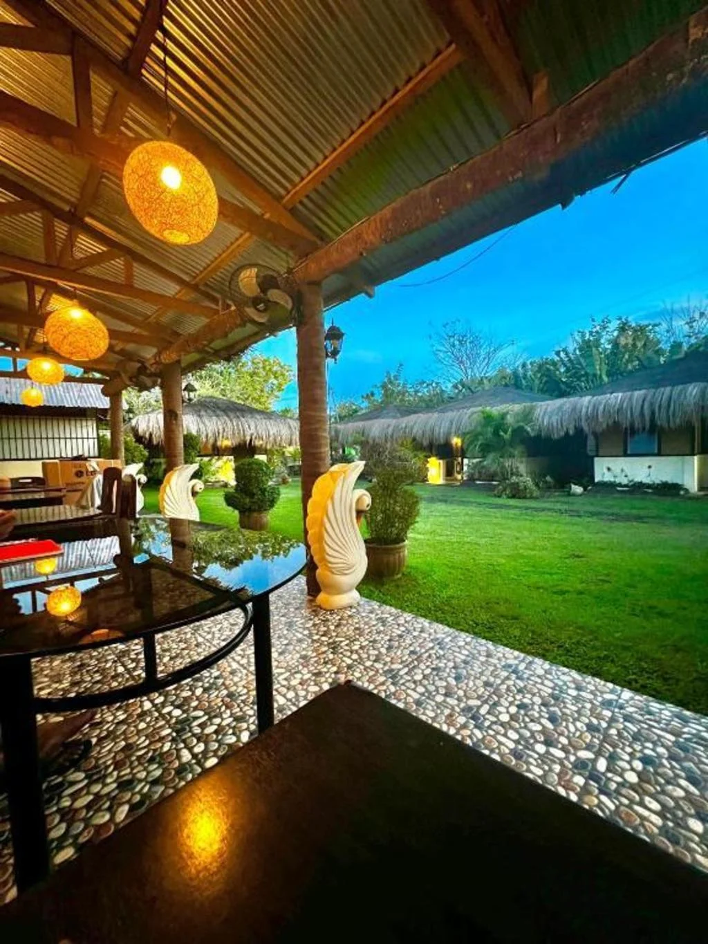 WEST SIDE CABANA