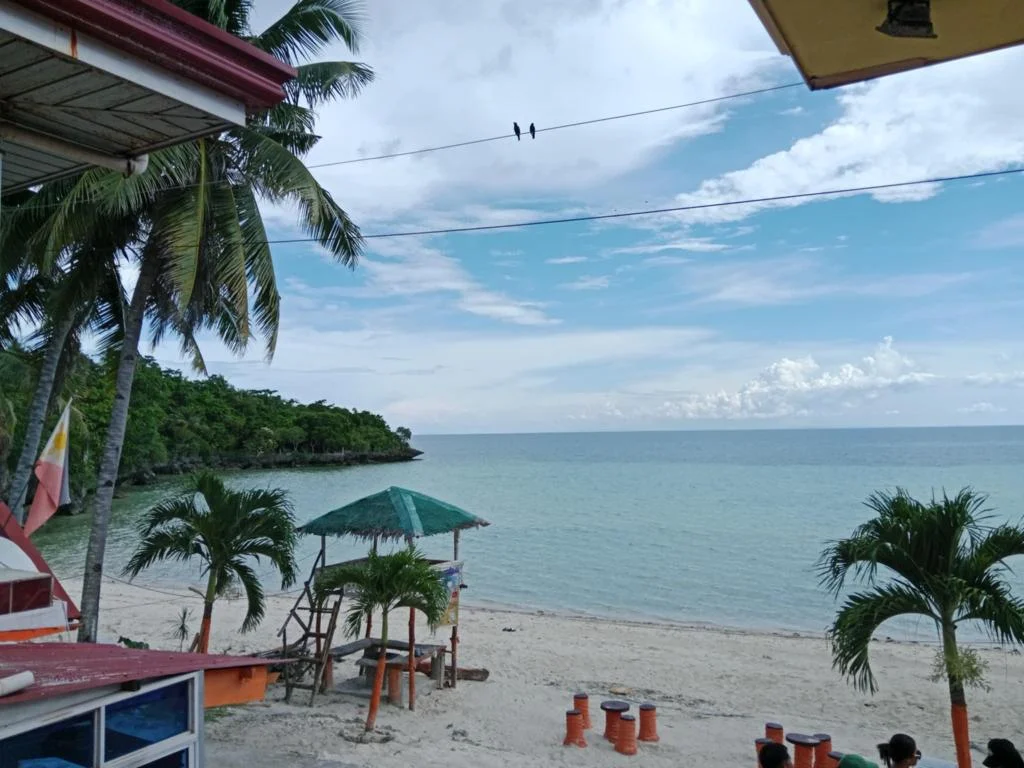 Wjv Inn Beach Resort Camotes 